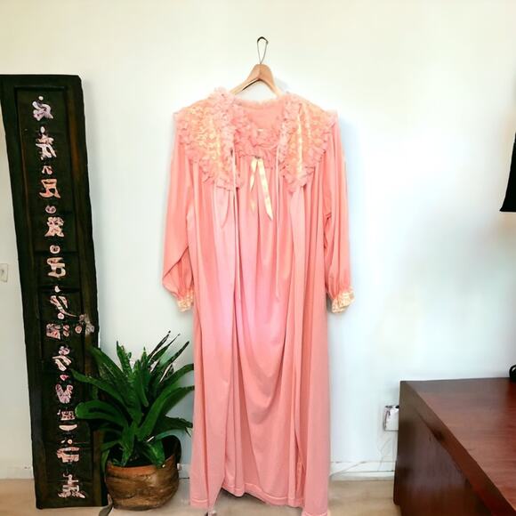 Vintage Peignoir Robe Gown Set Darker Blush Pink Nylon Tricot Size 42” Boudoir - Picture 1 of 16